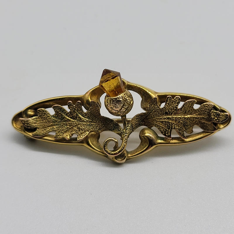 Vintage 9ct yellow gold Citrine Thistle Brooch with intricate jagged leaves